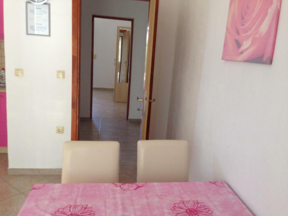 Miro Apartmani Ražanac Kültér fotó