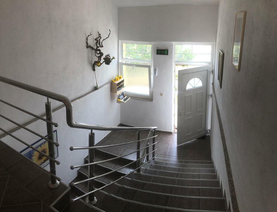 Miro Apartmani Ražanac Kültér fotó